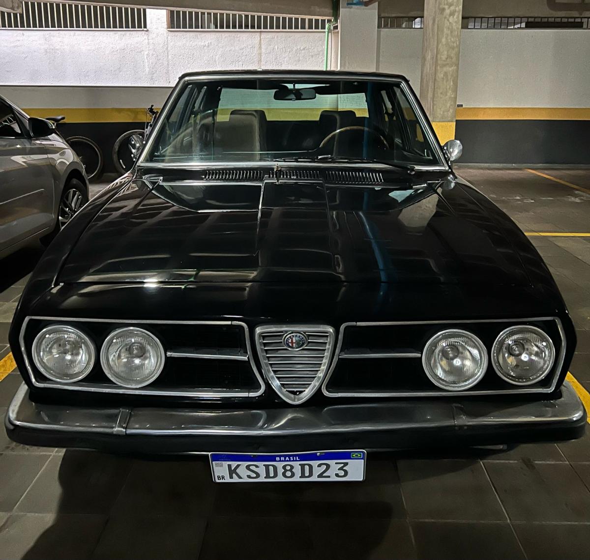 Alfa Romeo 2300 - Foto #4 do anúncio à venda de Carro clássico