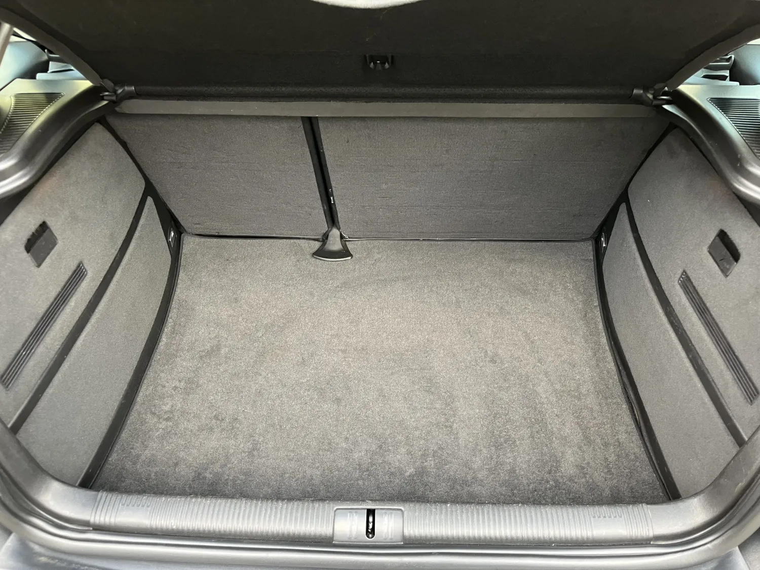 avv-audi-a3-venda-4e2f678-imagem-011