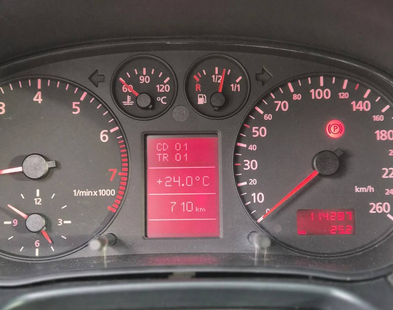 A3 - Foto #3 do anúncio à venda de Carro clássico