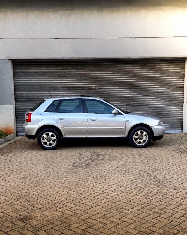 A3 - Foto #3 do anúncio à venda de Carro clássico