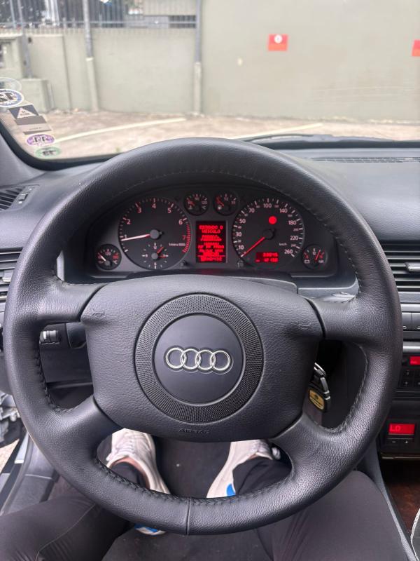 A6 - Foto #19 do anúncio à venda de Carro clássico