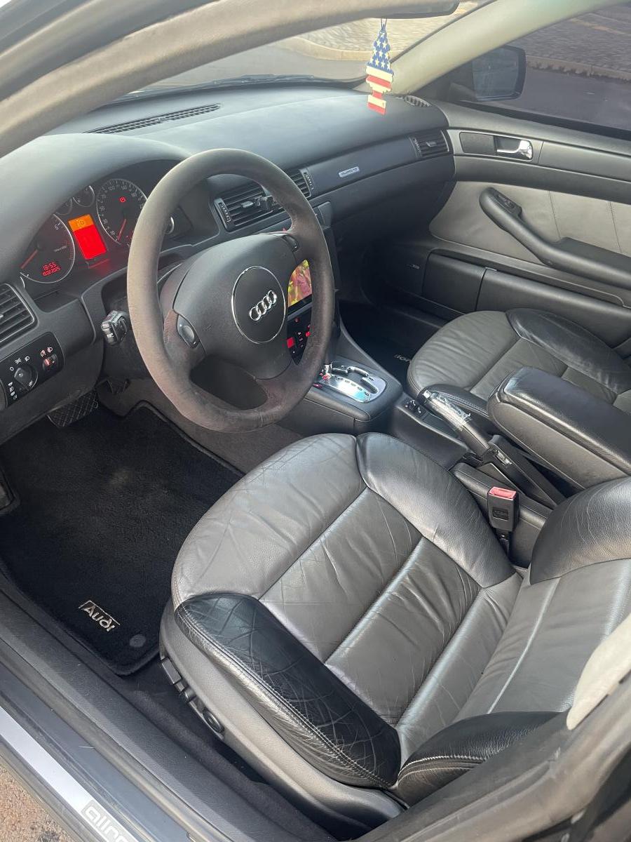 A6 - Foto #3 do anúncio à venda de Carro clássico