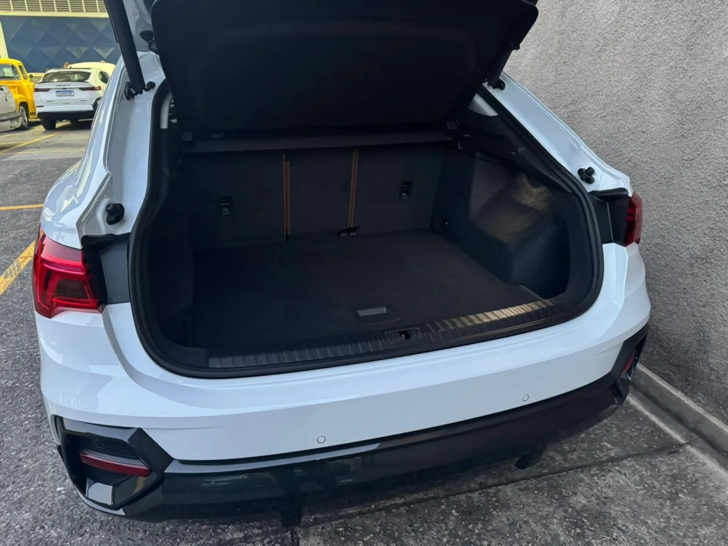 Q3 - Foto #33 do anúncio à venda de Carro clássico