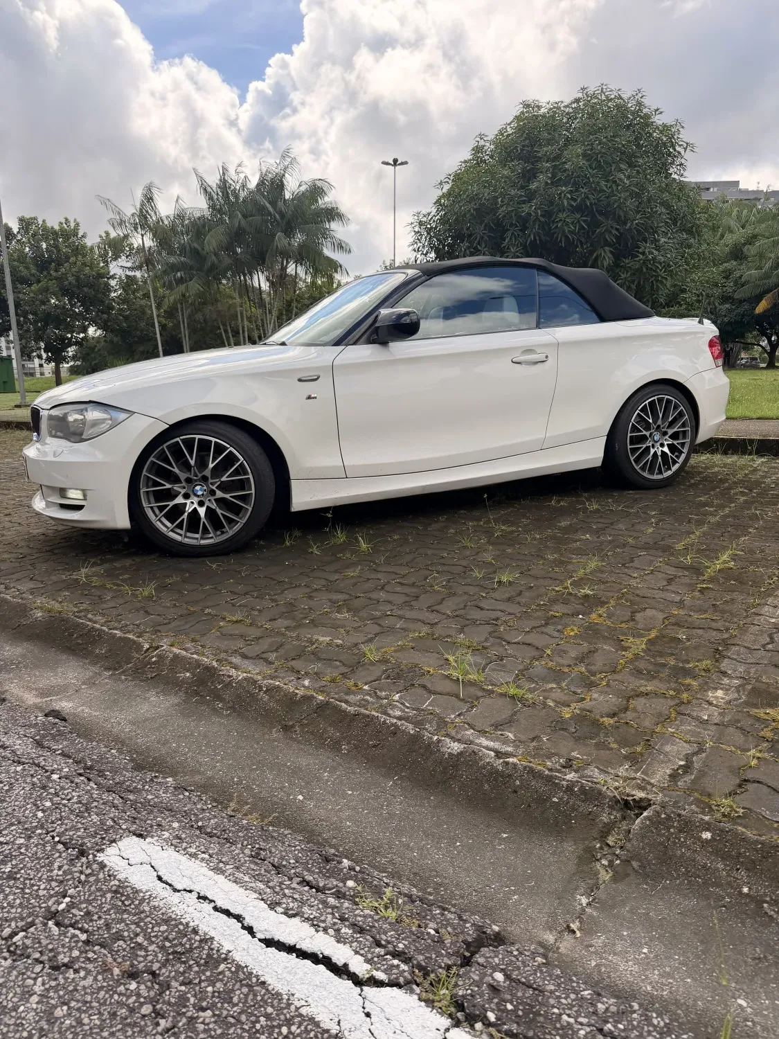 120i - Foto #4 do anúncio à venda de Carro clássico