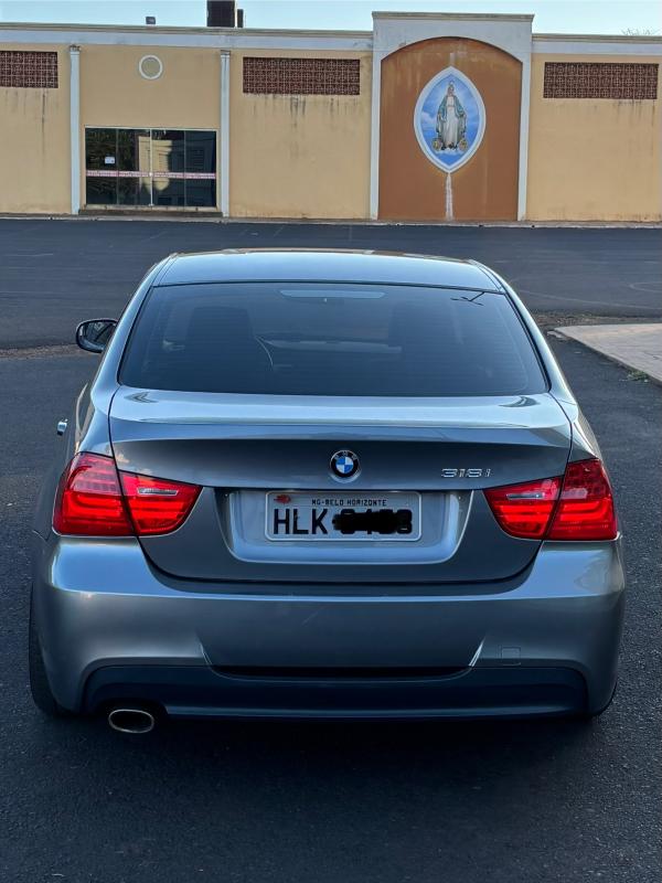 318i - Foto #2 do anúncio à venda de Carro clássico