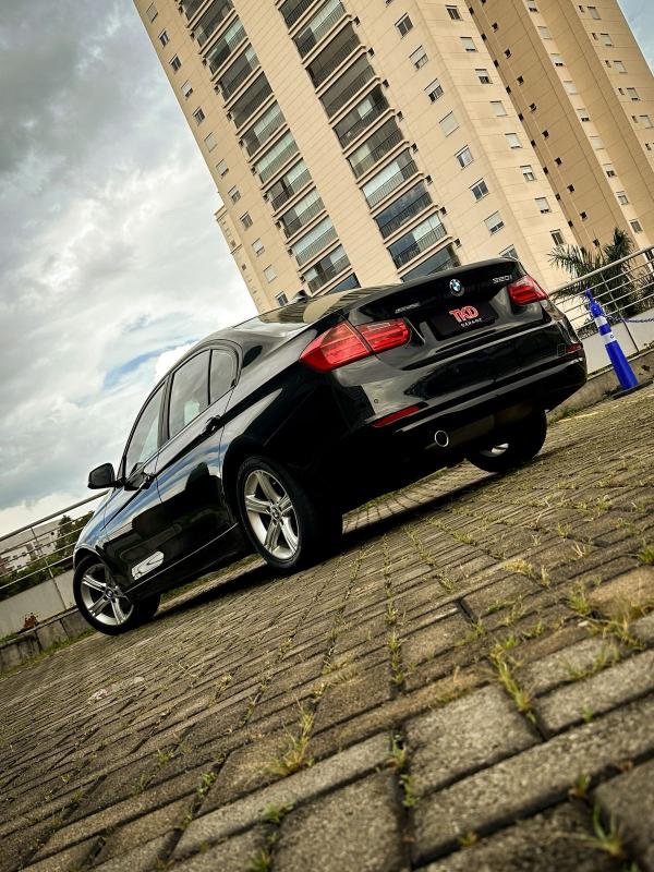 320i - Foto #11 do anúncio à venda de Carro clássico