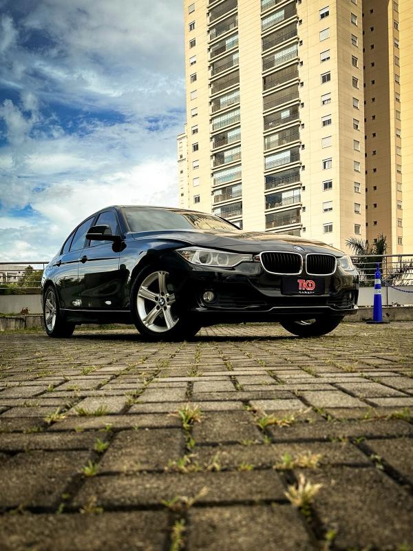 320i - Foto #18 do anúncio à venda de Carro clássico