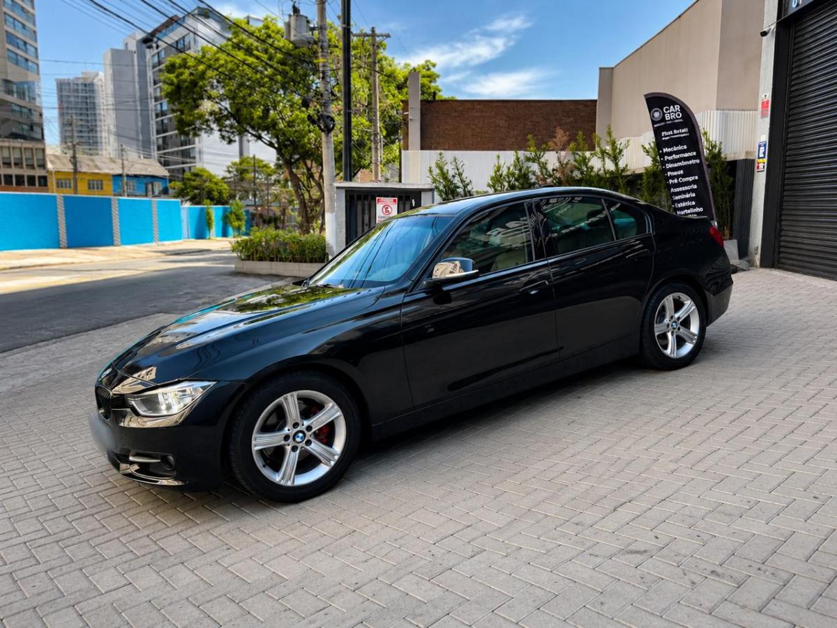 320i - Foto #5 do anúncio à venda de Carro clássico