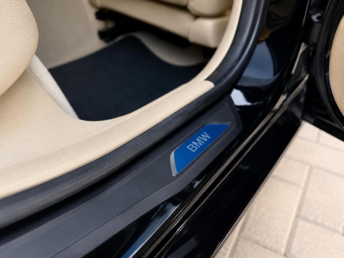 320i - Foto #16 do anúncio à venda de Carro clássico