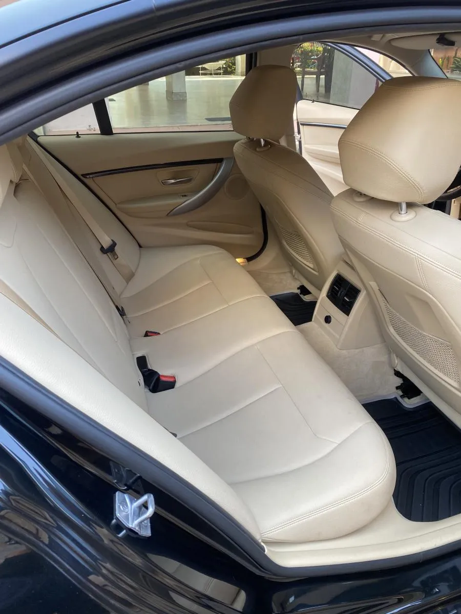 avv-bmw-320i-sport-venda-3fv2ulm-imagem-005