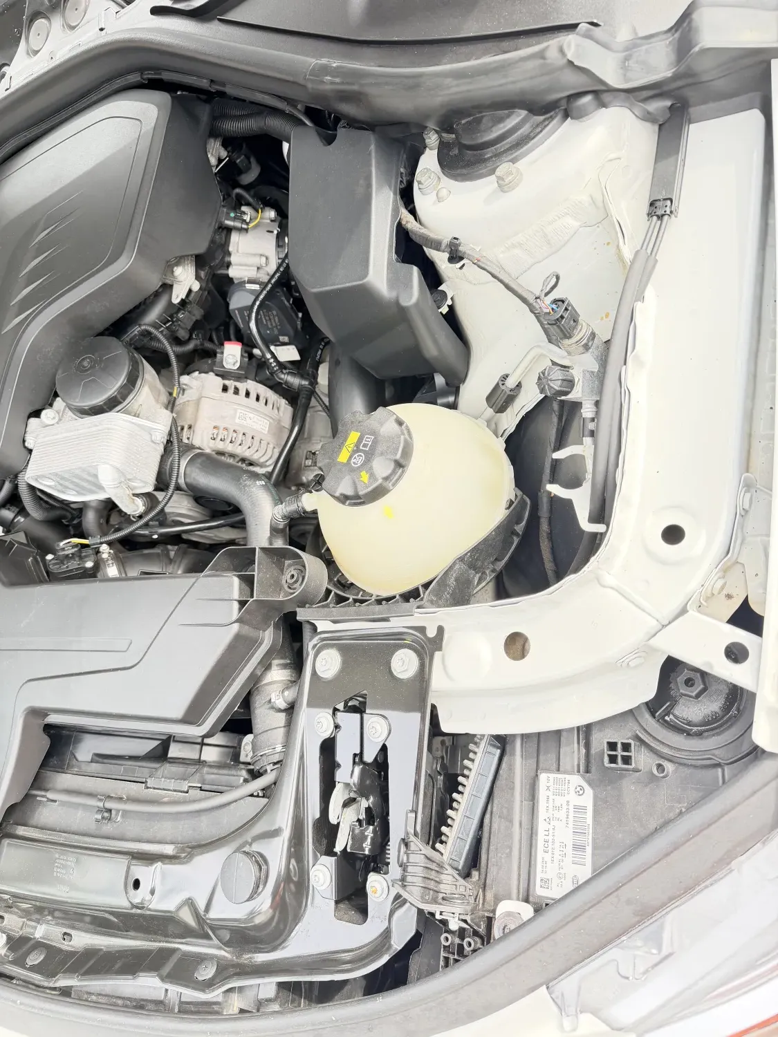 avv-bmw-320i-venda-47294a5-imagem-011