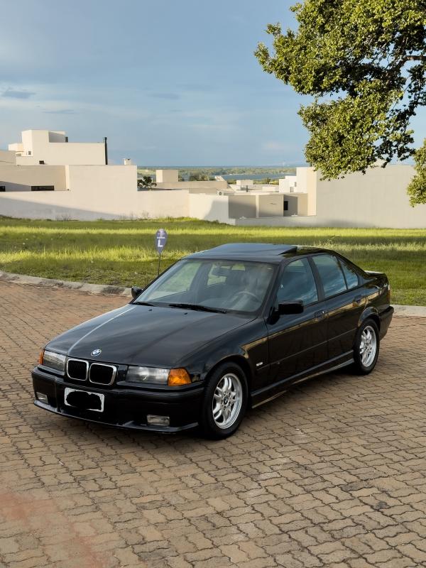 323i - Foto #5 do anúncio à venda de Carro clássico