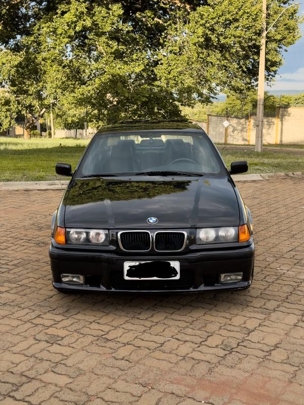 323i - Foto #7 do anúncio à venda de Carro clássico