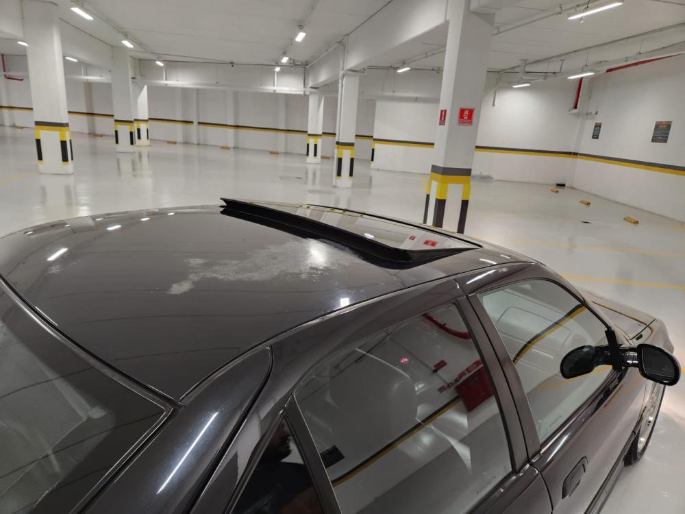 323i - Foto #10 do anúncio à venda de Carro clássico