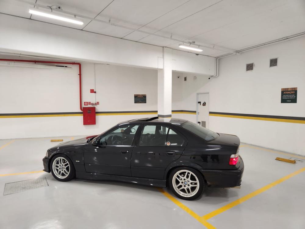 323i - Foto #27 do anúncio à venda de Carro clássico