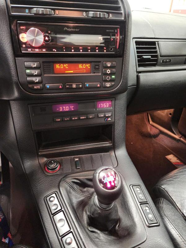 323i - Foto #30 do anúncio à venda de Carro clássico