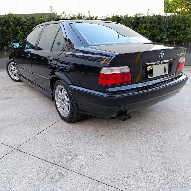 323i - Foto #3 do anúncio à venda de Carro clássico