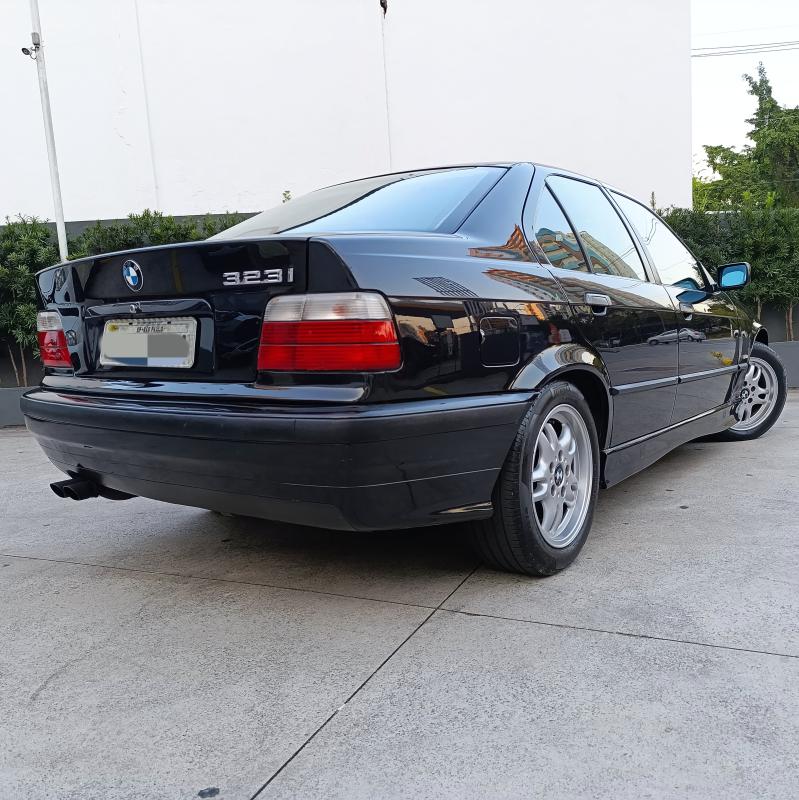 323i - Foto #6 do anúncio à venda de Carro clássico