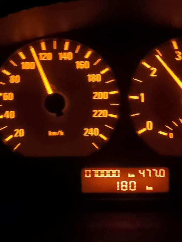 323i - Foto #2 do anúncio à venda de Carro clássico