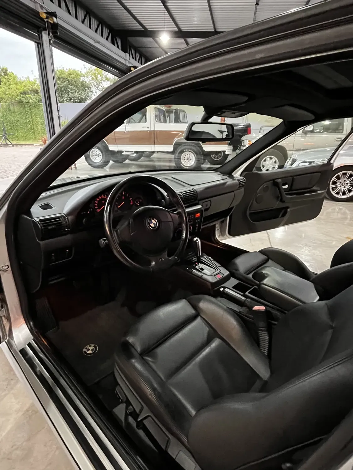 avv-bmw-323ti-venda-5e26bb1-imagem-013