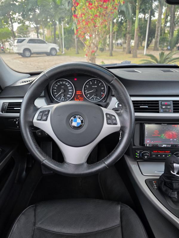 325i - Foto #6 do anúncio à venda de Carro clássico