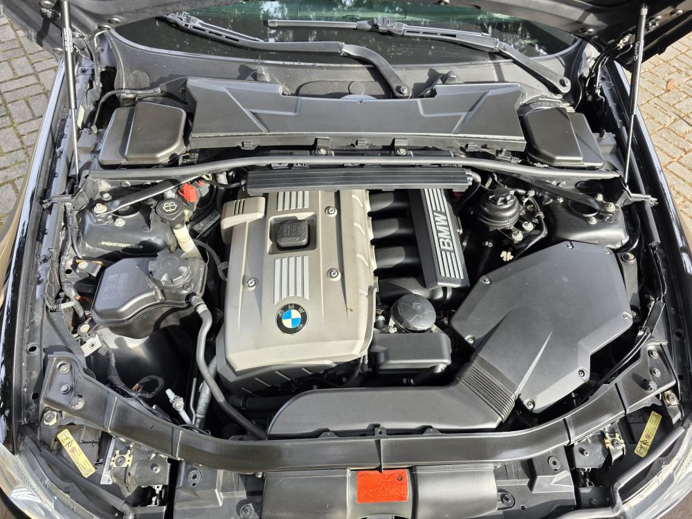 325i - Foto #28 do anúncio à venda de Carro clássico