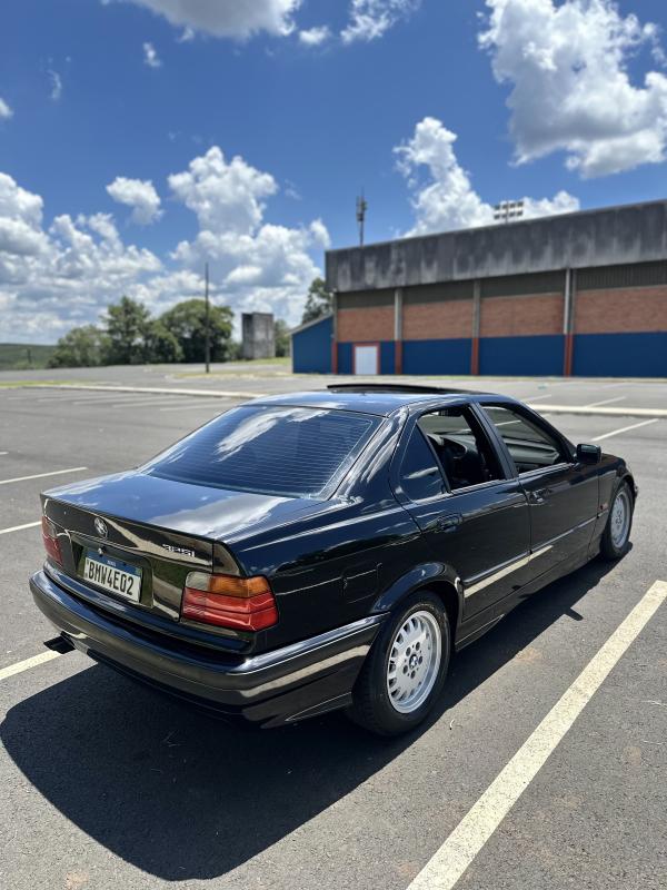 325i - Foto #7 do anúncio à venda de Carro clássico