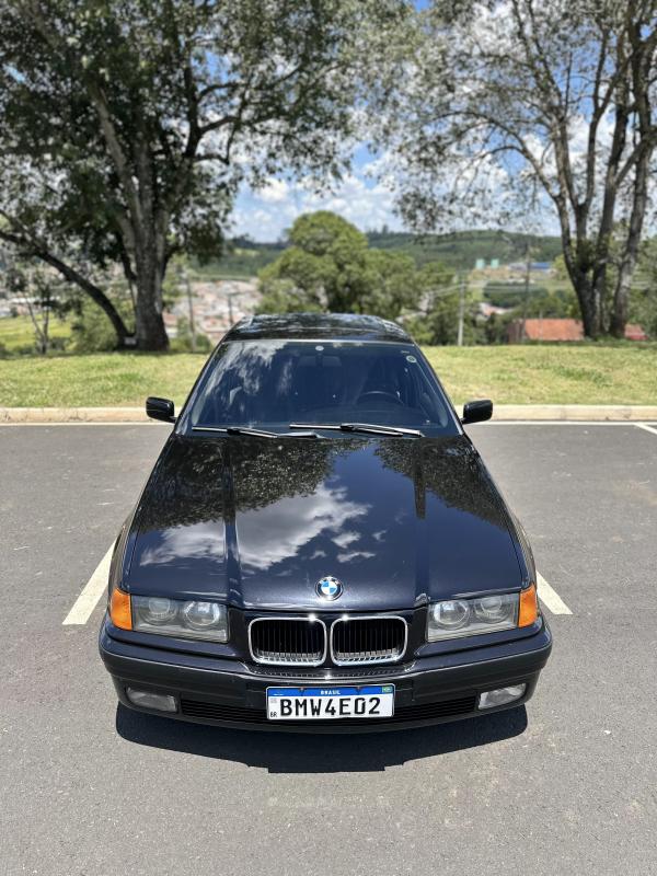 325i - Foto #16 do anúncio à venda de Carro clássico