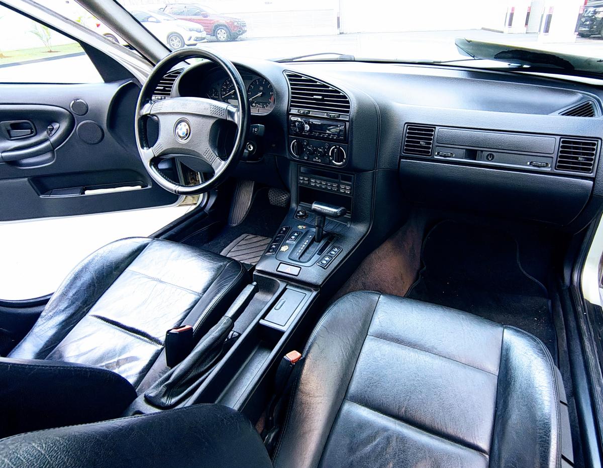 325iA - Foto #12 do anúncio à venda de Carro clássico