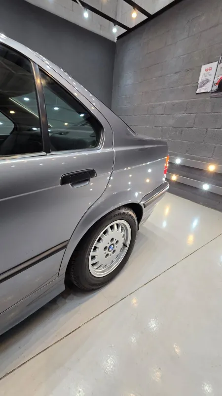avv-bmw-325ia-venda-9319be3-imagem-008