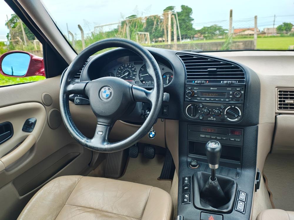 325i - Foto #18 do anúncio à venda de Carro clássico