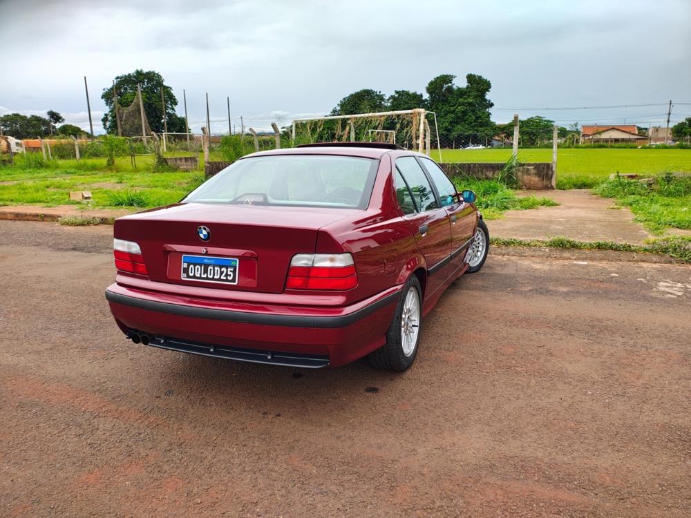 325i - Foto #19 do anúncio à venda de Carro clássico
