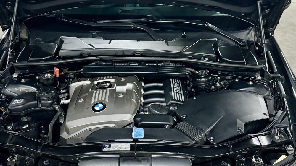 BMW 325i E90 - Foto #7 do anúncio à venda de Carro clássico