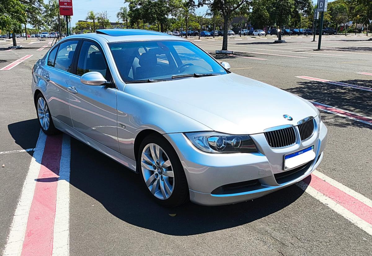 325i - Foto #3 do anúncio à venda de Carro clássico