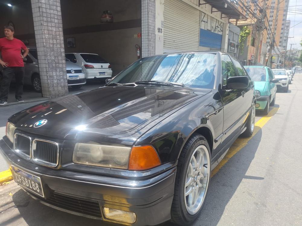 325i - Foto #11 do anúncio à venda de Carro clássico