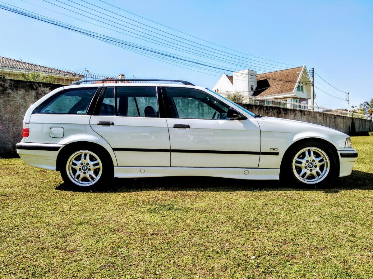 328i - Foto #9 do anúncio à venda de Carro clássico