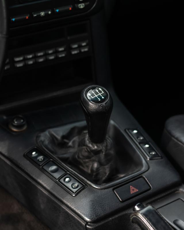 328i - Foto #3 do anúncio à venda de Carro clássico