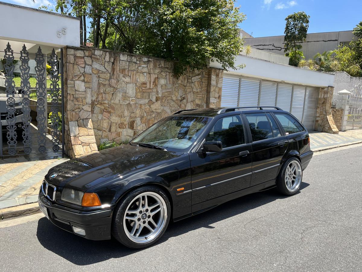 328i - Foto #4 do anúncio à venda de Carro clássico