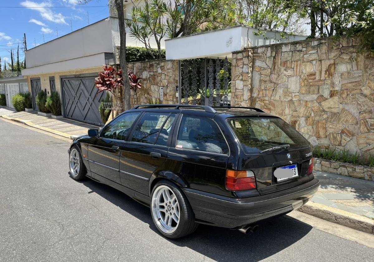 328i - Foto #16 do anúncio à venda de Carro clássico