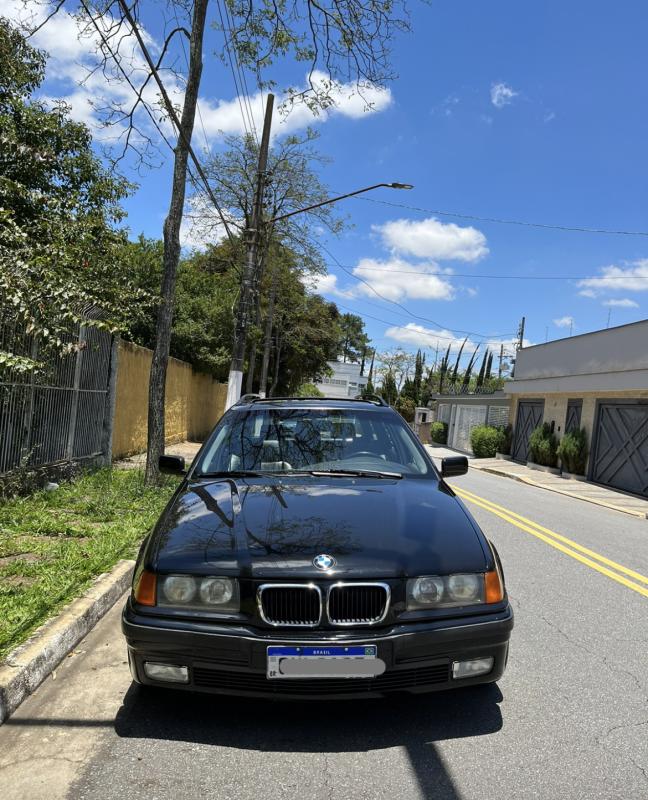 328i - Foto #18 do anúncio à venda de Carro clássico