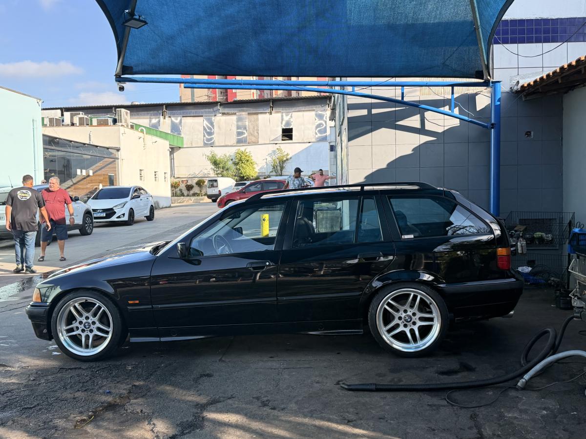 328i - Foto #21 do anúncio à venda de Carro clássico