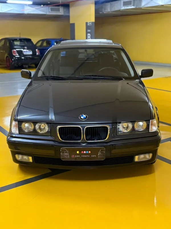 avv-bmw-328i-venda-53faaa0-imagem-001
