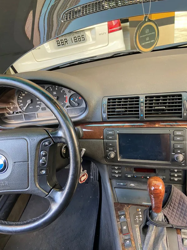 avv-bmw-328i-venda-bc406d1-imagem-007
