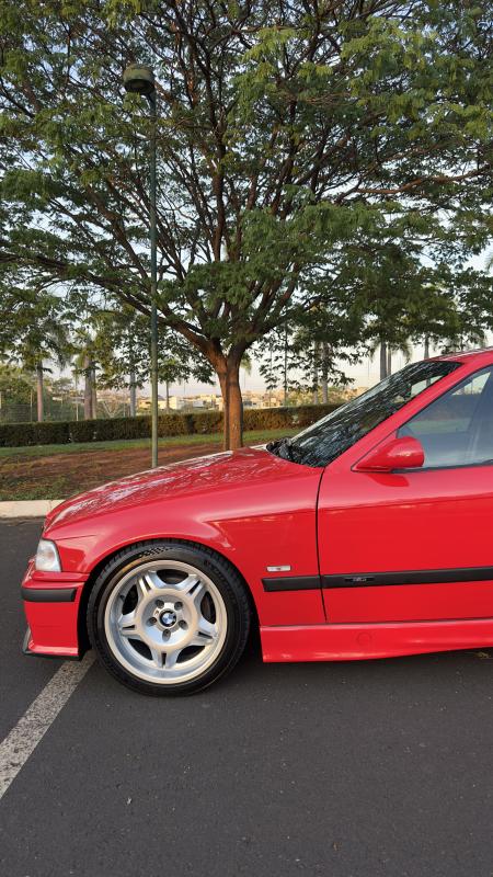 328i - Foto #10 do anúncio à venda de Carro clássico