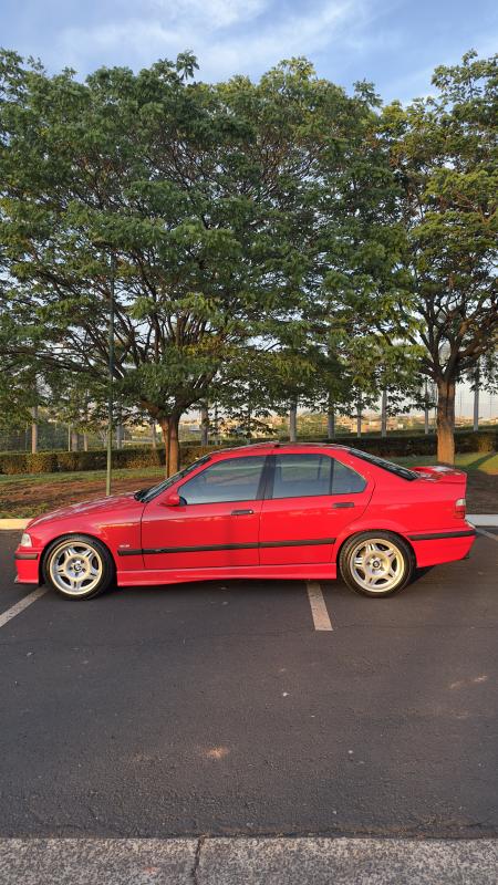 328i - Foto #12 do anúncio à venda de Carro clássico
