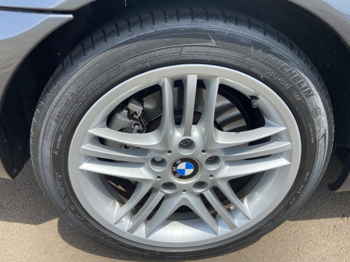 330i - Foto #5 do anúncio à venda de Carro clássico
