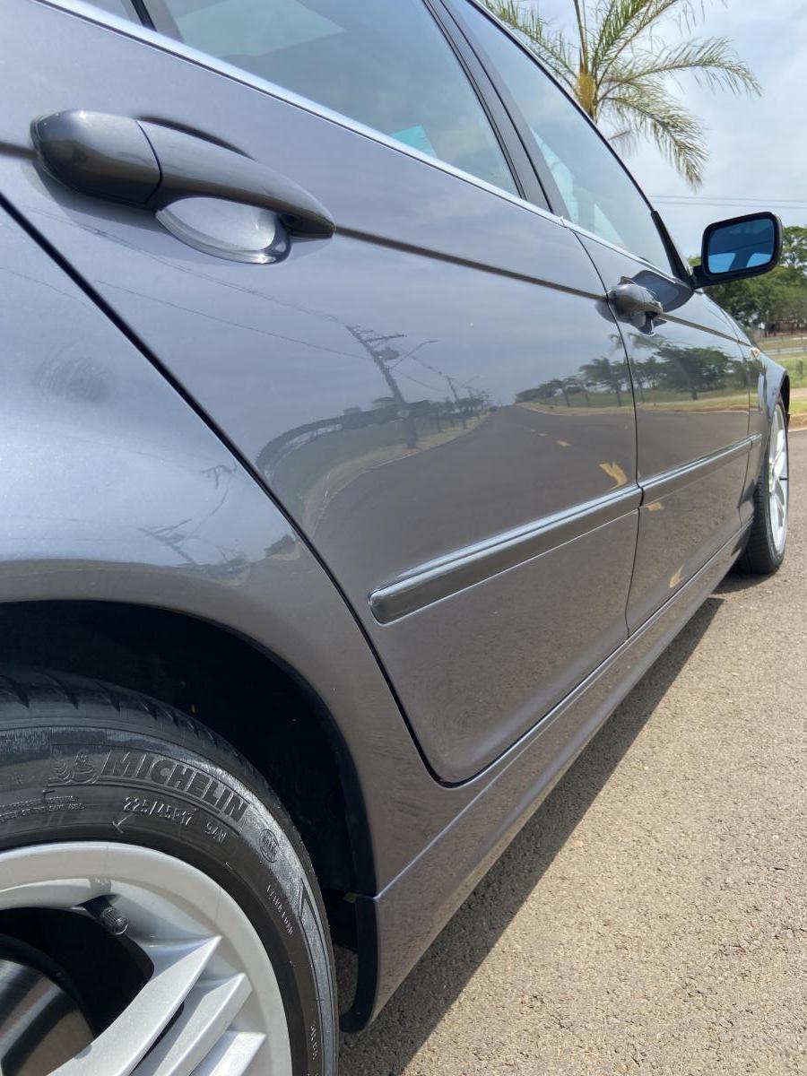 330i - Foto #9 do anúncio à venda de Carro clássico