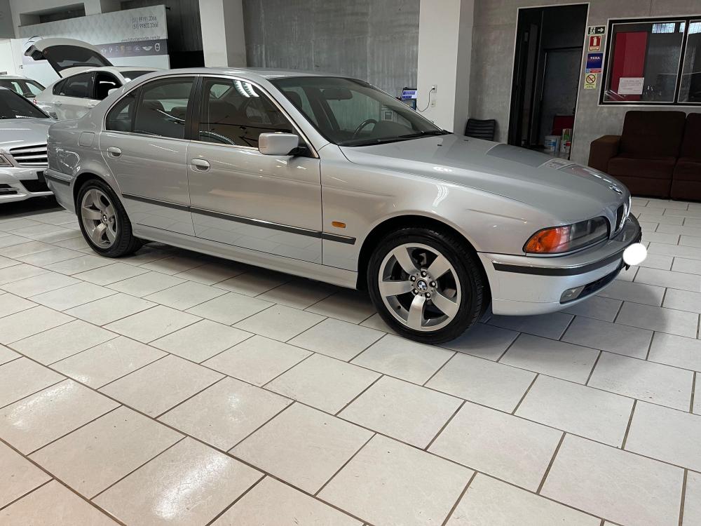 528i - Foto #4 do anúncio à venda de Carro clássico