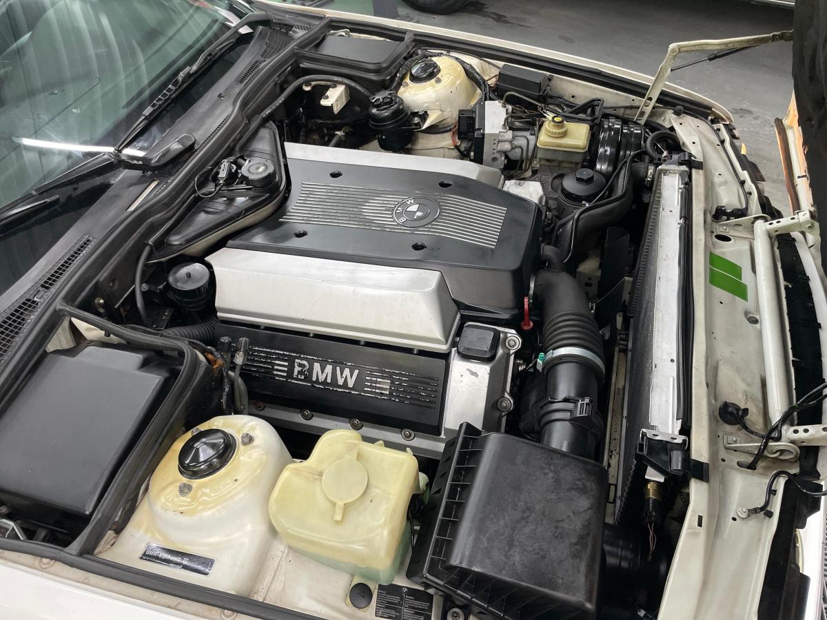 530iA - Foto #2 do anúncio à venda de Carro clássico