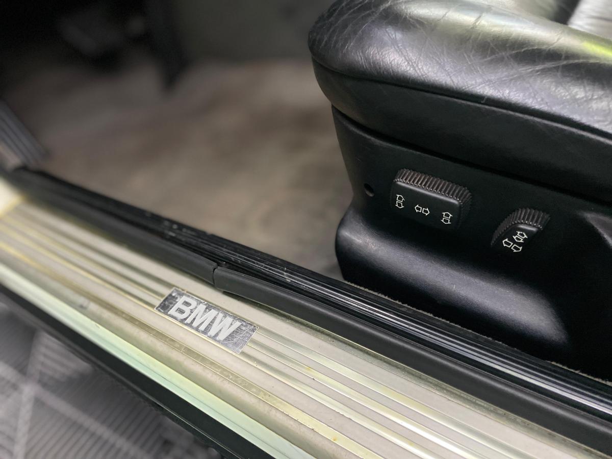 530iA - Foto #11 do anúncio à venda de Carro clássico